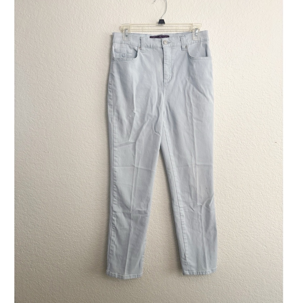 Gloria Vanderbilt Amanda Soft Blue Straight‎ Leg Jeans